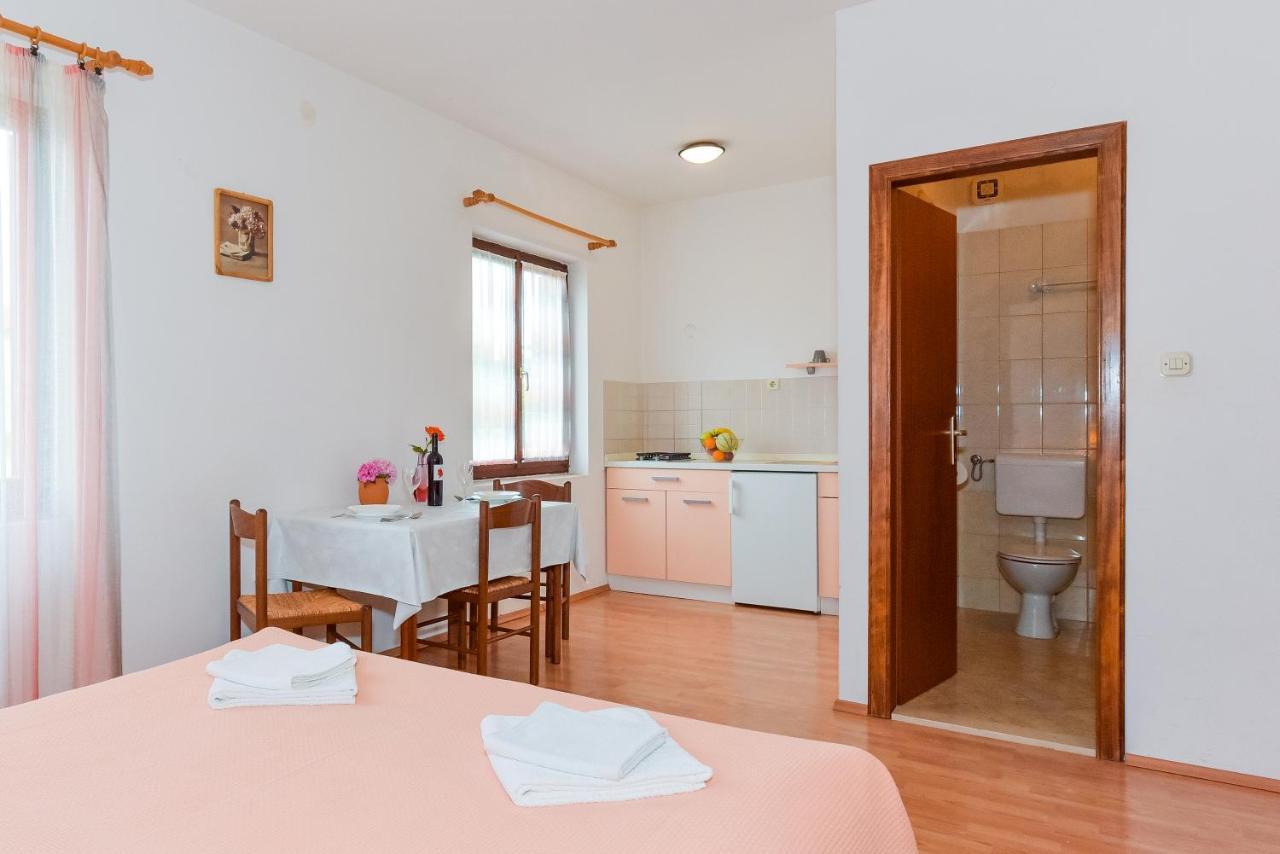 Apartments Adria Biograd Na Moru Kamer foto