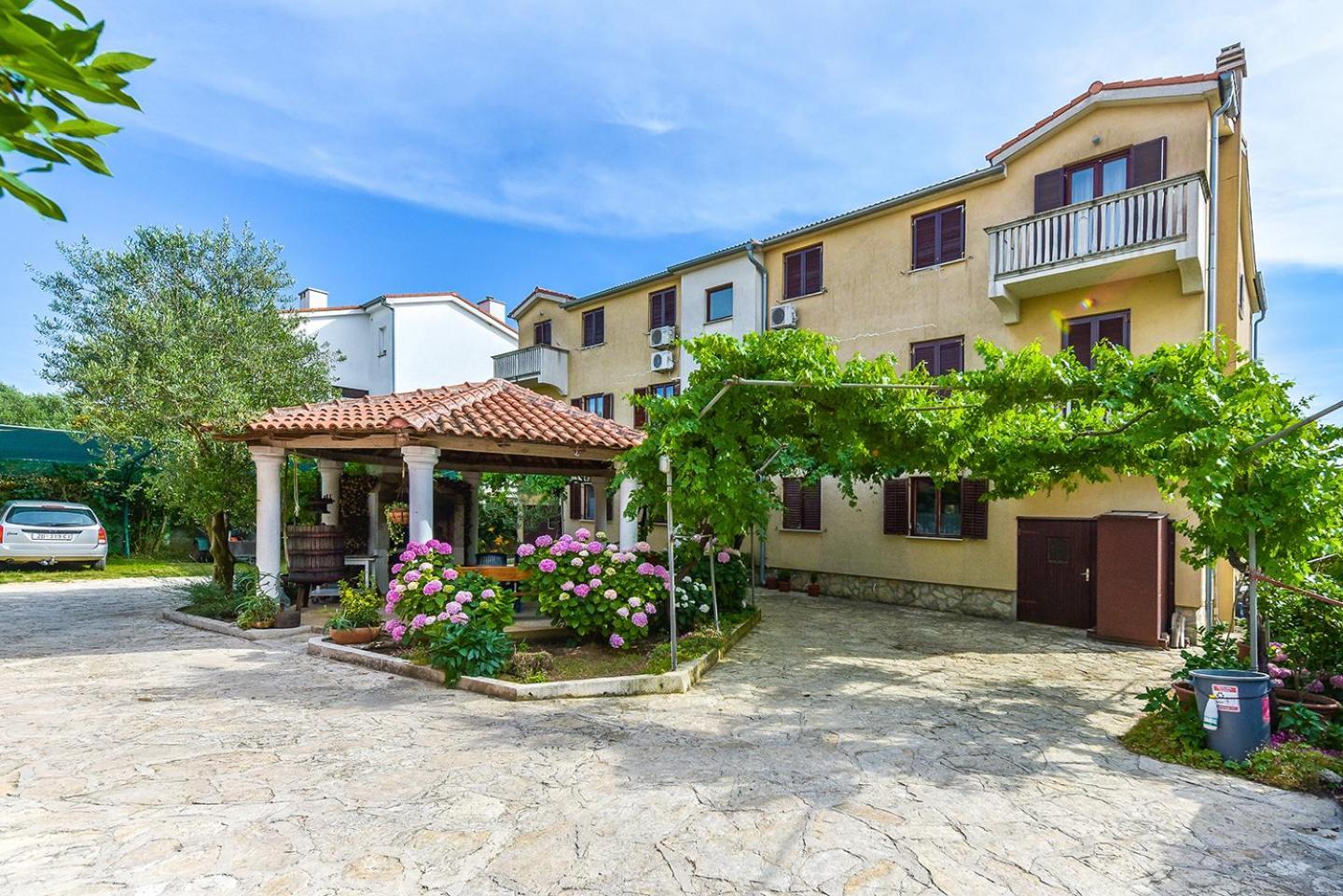 Apartments Adria Biograd Na Moru Buitenkant foto